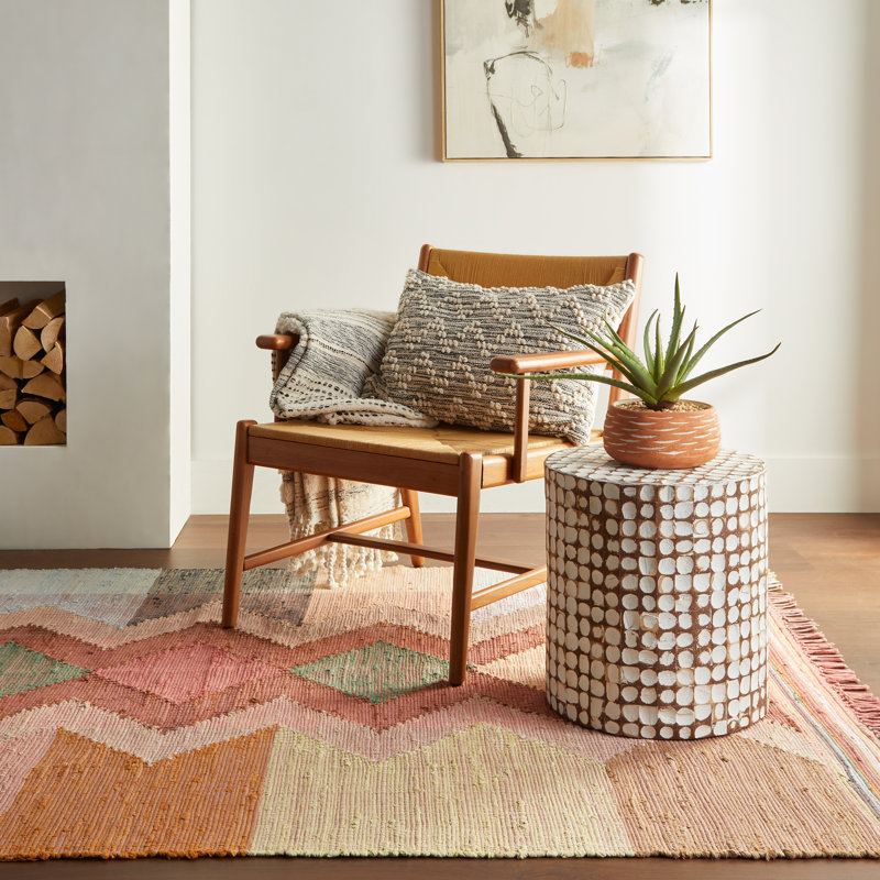 Solmira Southwestern Handmade Cotton Rug, Rectangle 5' x 8'