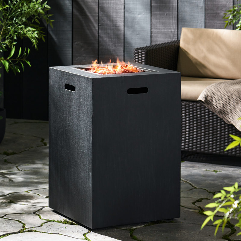 30 000 foyers au propane, 19,5 po de largeur, fer, espace de réservoir, carré, colonne de chauffage extérieure noire,