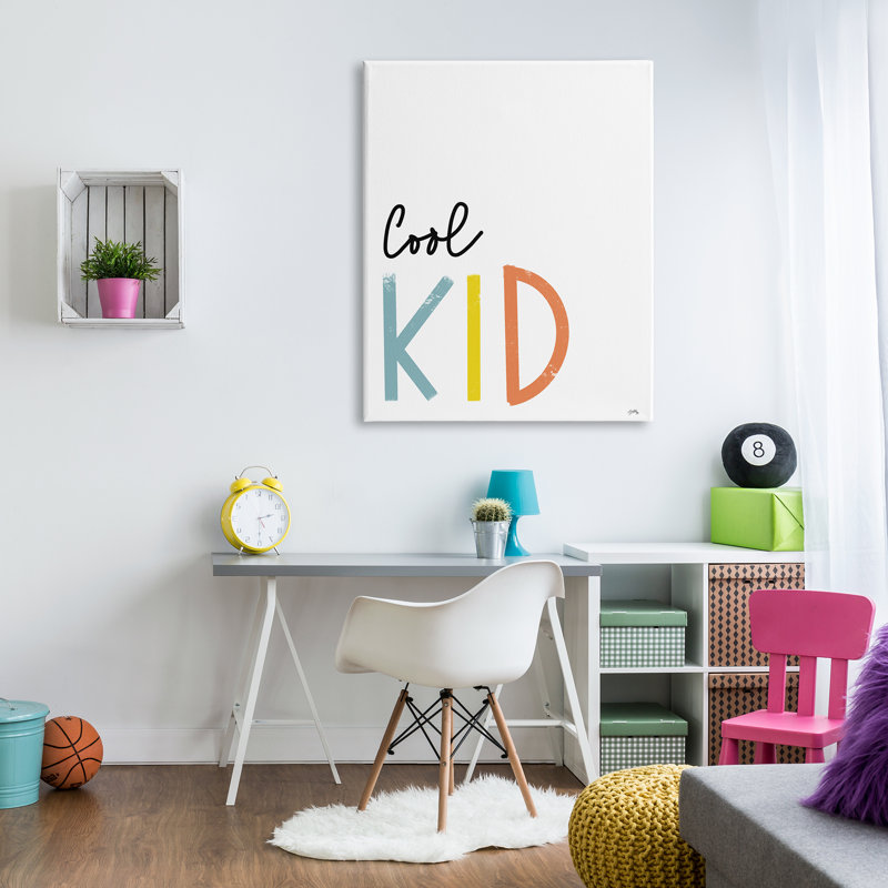«Cool Kid Text Minimal Red Yellow Blue» par Elizabeth Medley - Art textuel, Toile tendue, H 48 po x l 36 po