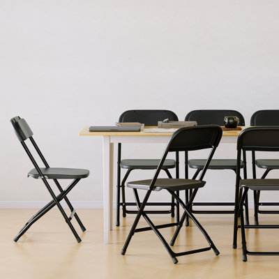 Ensemble de 6 chaises pliantes en plastique de 18 po x H 31 po avec structure en acier robuste, chaises empilables portables pour le bureau de banquet de mariage et les sièges d'événement, noir