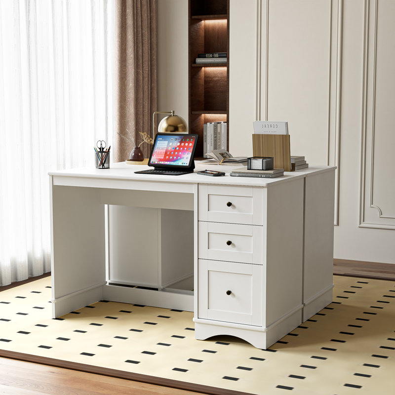 47" W Executive Desk With Drawer