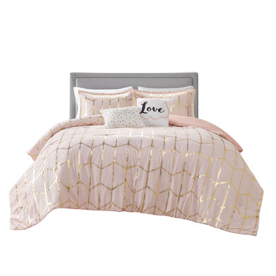 King/ King Blush Comforter With Geometric Metallic Weave Soft Detailing And Decorative Pillows