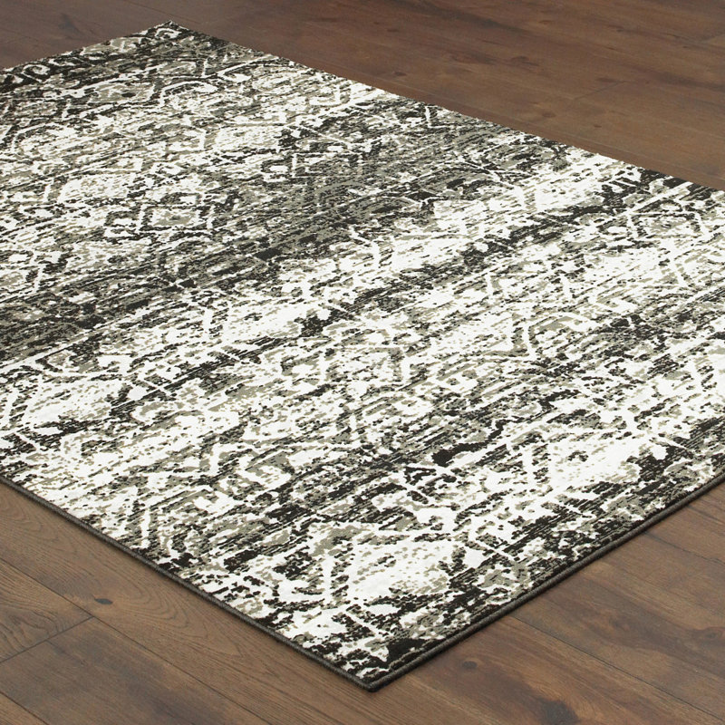 Laurie Geometric Indoor Rug, Rectangle 3'10" x 5'5"