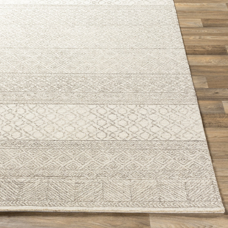 Tapis en laine gris et crème à motif géométrique touffeté à la main Abdera, Rectangle 9 pi x 12 pi