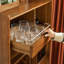Vitrine en acier inoxydable de style antique