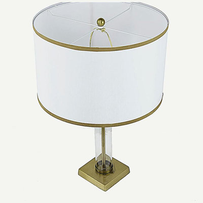 Lampe de table 16 po x 16 po x 24 po or et blanc avec cylindre en verre et base piédestal (assemblage de l'abat-jour requis)