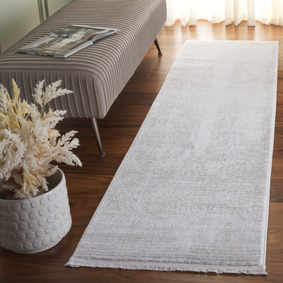 Nawab 562 Area Rug In Grey / Ivory
