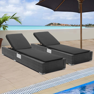 Outdoor Oversized Chaise Lounge Chair, 500 lbs Luxury Patio Adjustable 5-Position Wicker Lounger for Pool by Latitude Run