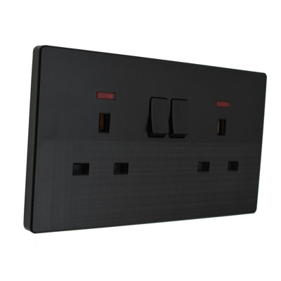Dhital Wall Mounted Socket
