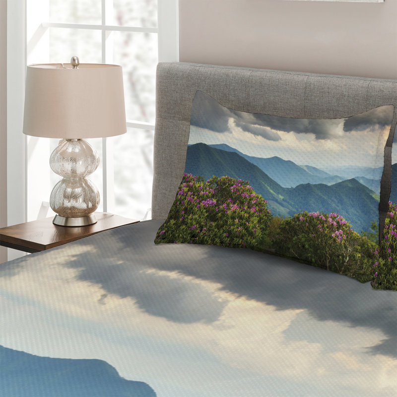 Rustic Polyester Floral Coverlet, King Bedspread + 2 Shams