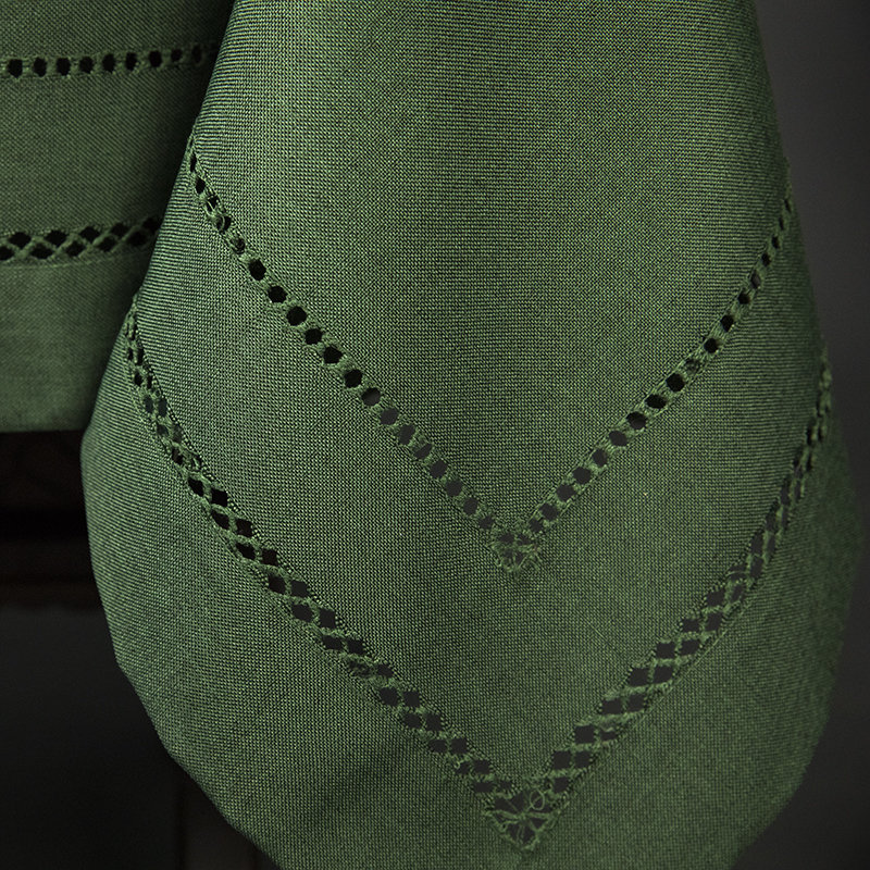 Goudy Tablecloth, Pine, 84" L x 60" W
