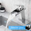 Robinet de salle de bain avec cascade de plaque de pont, poignée, valve à cartouche, placage contemporain de style moderne, installation sur le pont-121628092