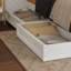 Lit plateforme avec rangement en bois massif Ashante avec pied de lit et tiroirs sous le lit-2141740064-2141740071