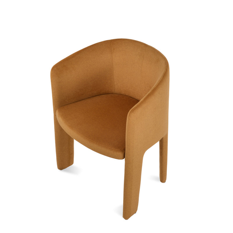 Fauteuil Camilla en velours cognac
