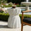 Tables de bout d'extérieur en ciment pour patio, intérieur et extérieur-131179220