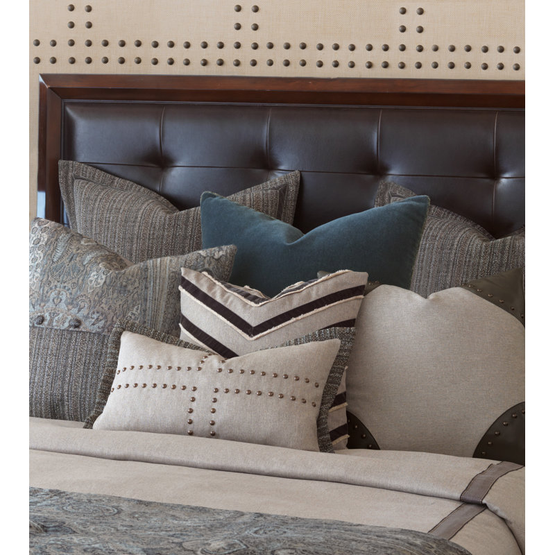 Reign Lumbar Pillow Cover & Insert