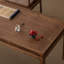 Bureau en bois massif de style musical