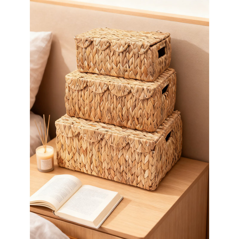 Set Of 3 Scalloped Edge Wicker Storage Baskets With Lids, Handmade Rattan Organizer Boxes With Built-In Handles For Home Organization And Decorative Display