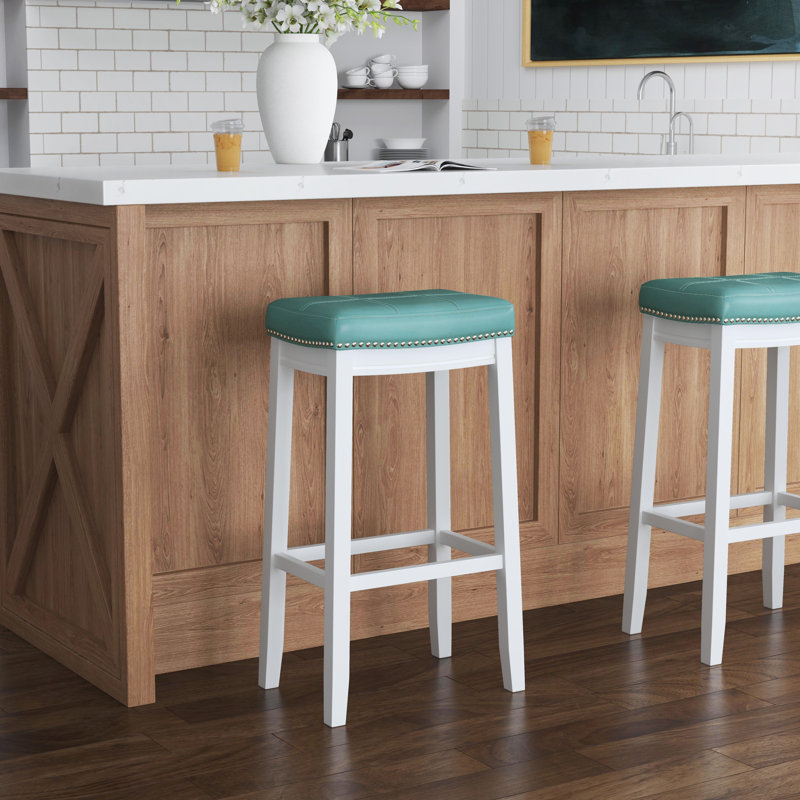 Tabouret de comptoir et de bar en bois massif sans dossier avec siège rembourré Bartonville, Sarcelle similicuir / Blanc
