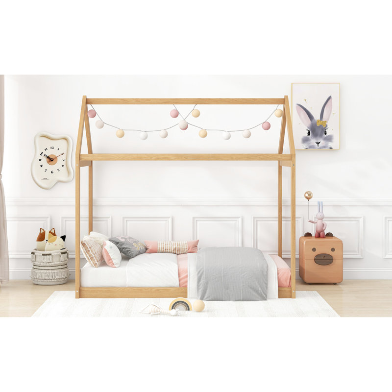 Lit simple couleur de bois