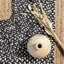 Tapis noir / brun clair en coton naturel tissé à la machine Risha-39726268