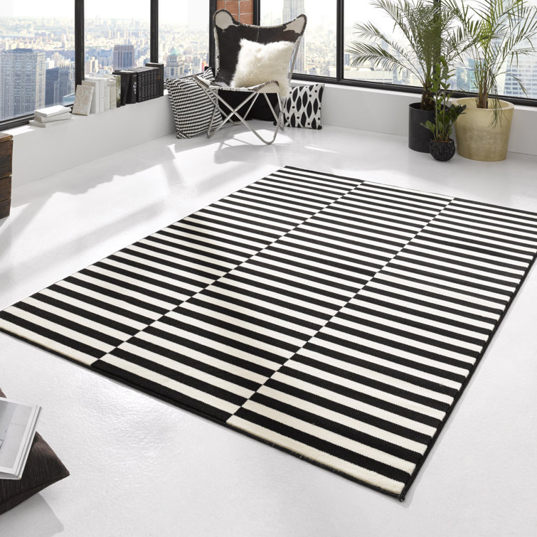 Panel Machine Woven Black/Cream Indoor Rug