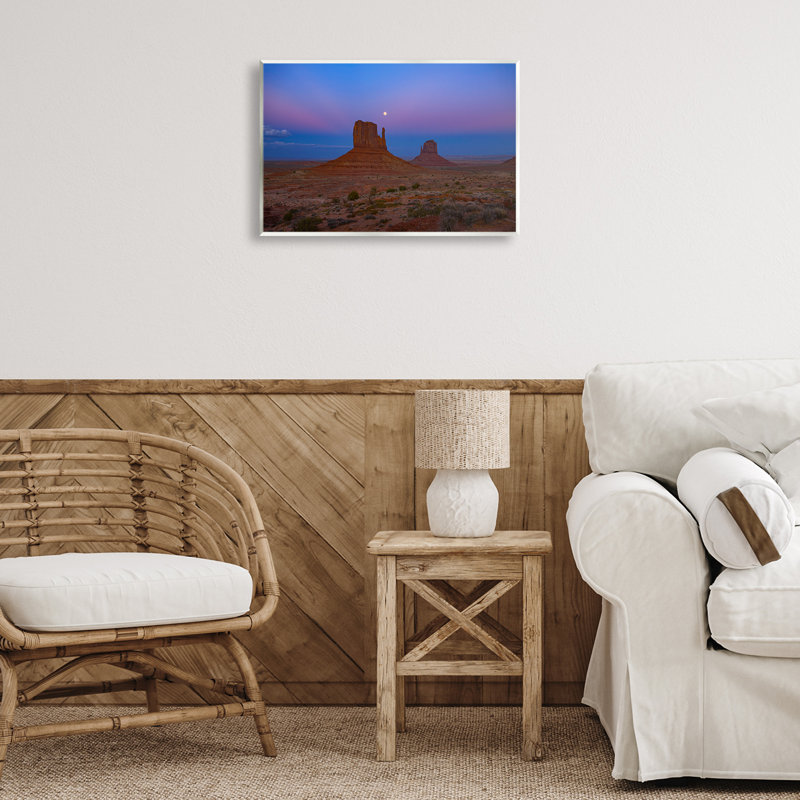 «Moon over Canyon Mesa» par Marty Hulsebos, H 13 po x l 19 po