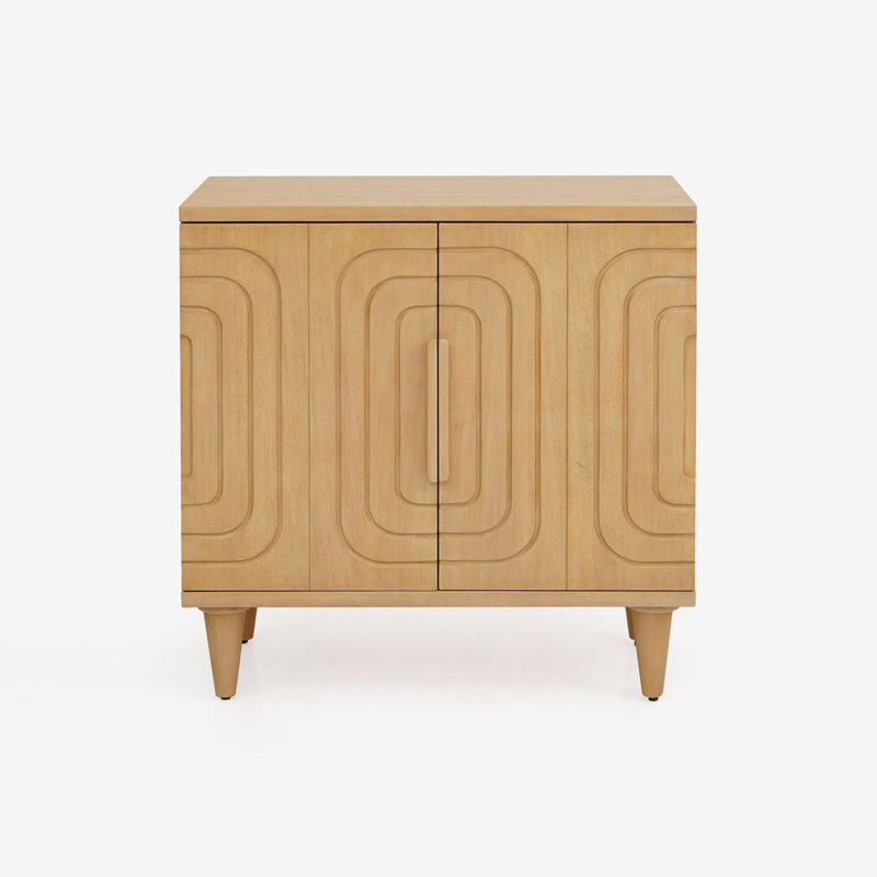 Armoire Lore