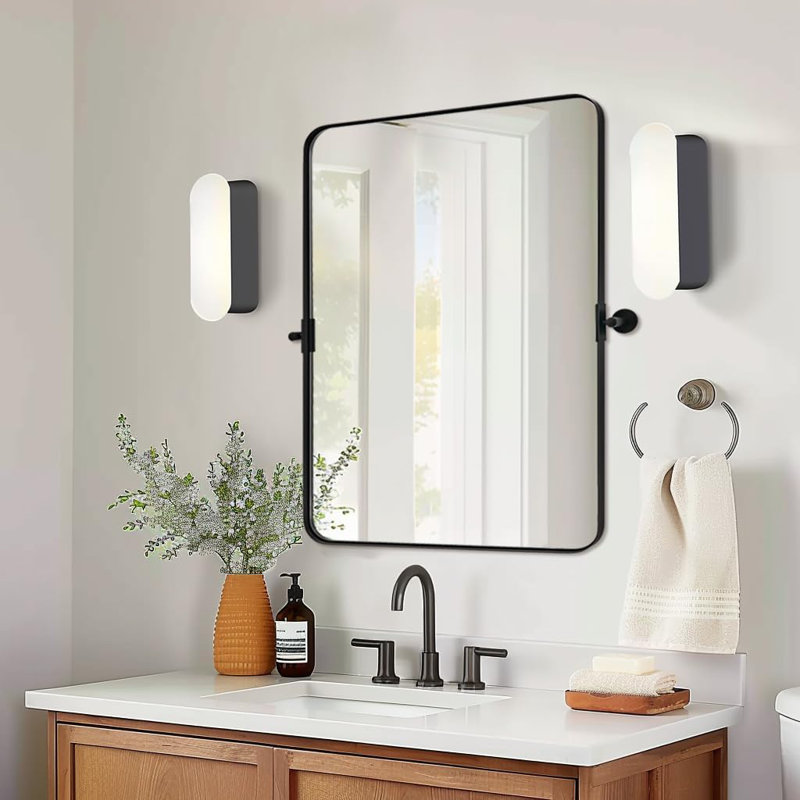 Miroir de salle de bain mural moderne inclinable | Cadre pivotant en acier inoxydable, Noir mat, 32 po x 24 po