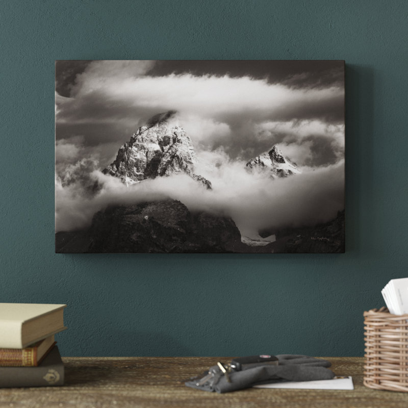Reproduction de photo sur toile, "Grand Teton clouds" par Alan Majchrowicz, H 12 po x l 18 po