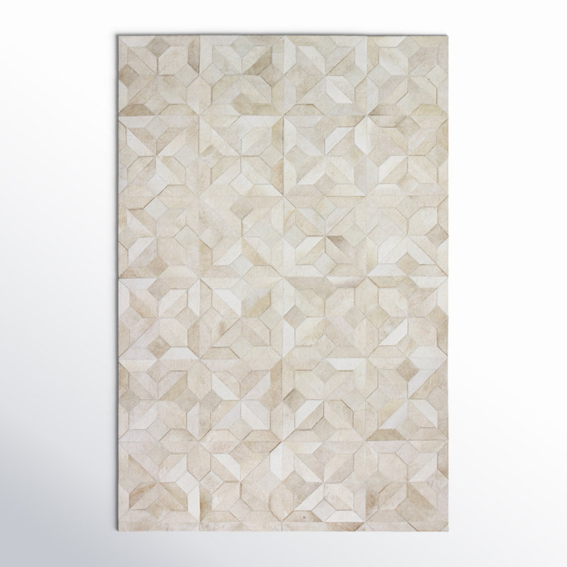 Tapis géométrique en peau de vache Ruvi, Rectangle: 4 pi x 6 pi