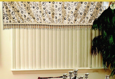 Silky Bombay Design Geometric Tailored Window Valance