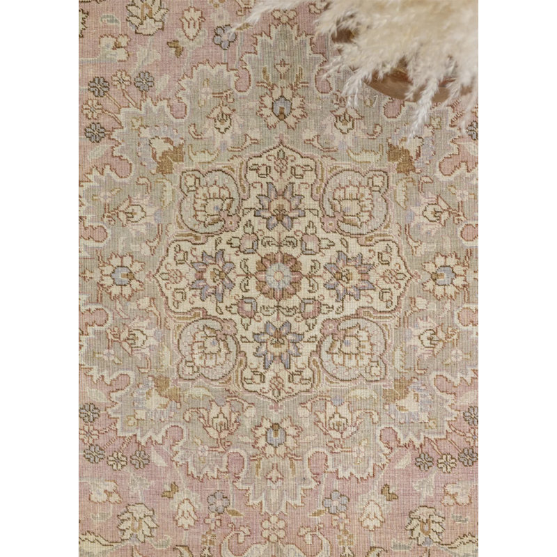 Tapis Kikay à motif floral Ladik