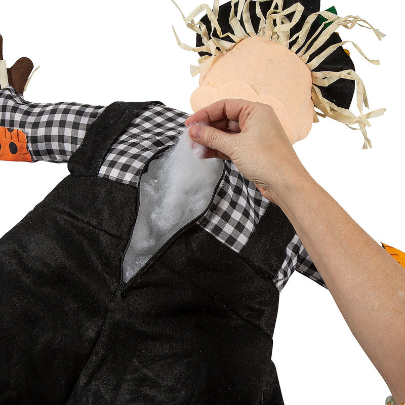Art féminin sur pelouse d'Halloween