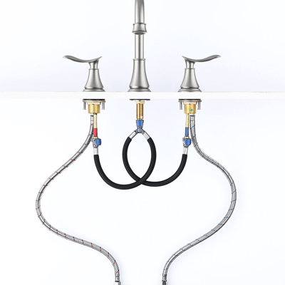 Robinet de salle de bain 8 pouces en nickel brossé à 3 trous avec bec pivotant sur 360 °, bonde escamotable et tuyaux, lavabo durable et écoénergétique de 8 po pour une utilisation à long terme