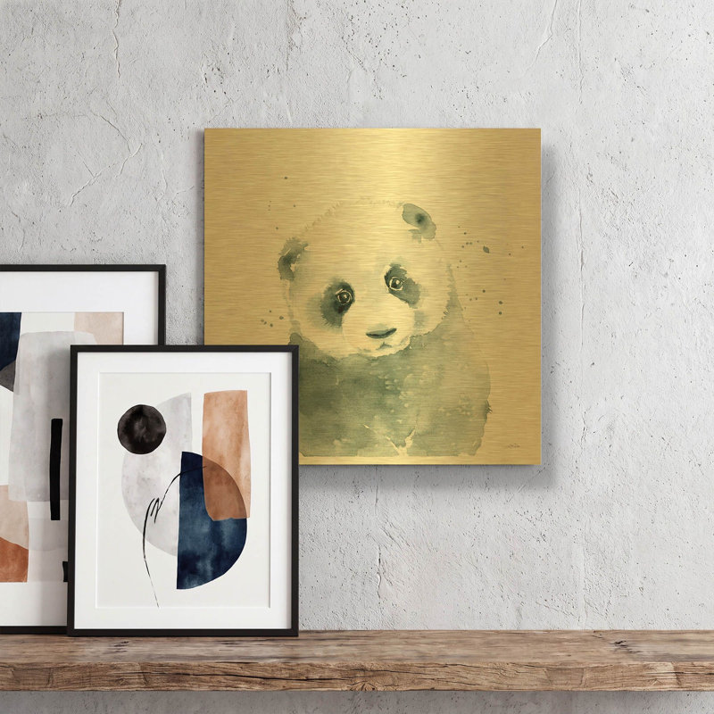 «Panda Cub» par Katrina Pete, art mural en métal doré, 12 po x 12 po, 12 po x 12 po