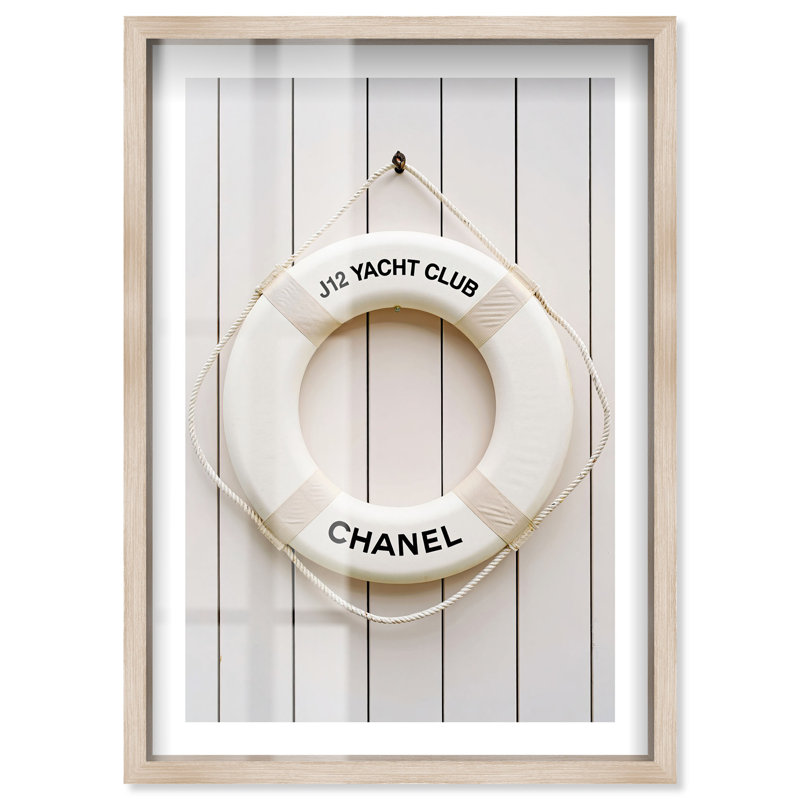 Yacht Club Ring Shadowbox Print par Notoriart, H 31 po x l 21 po, Crème, crème