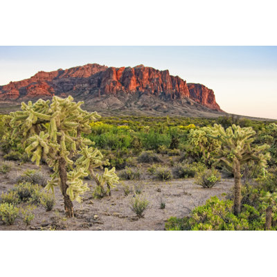 " Desert Mountains "