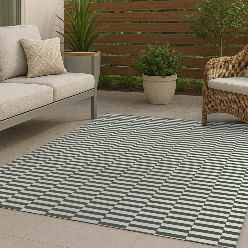 Tapis d'extérieur antidérapant Off Stripe, Rectangle 5 pi x 7 pi