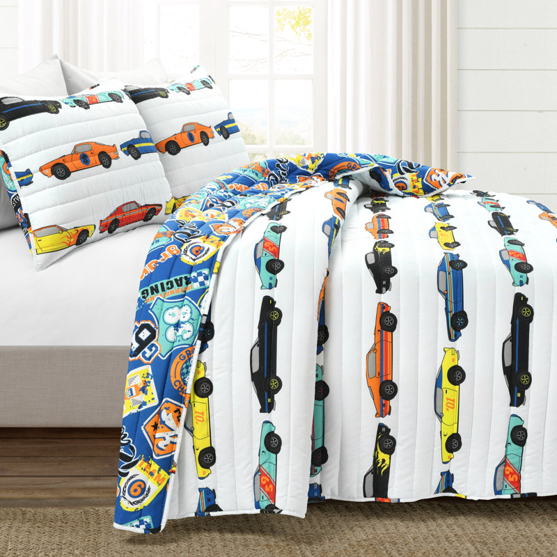 Race Cars Quilt Set, Full/Queen Quilt + 2 Shams, White/Multi