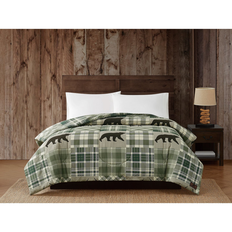 Mossy Oak Bear Patchwork Comforter, Queen Comforter, Multi Geometric