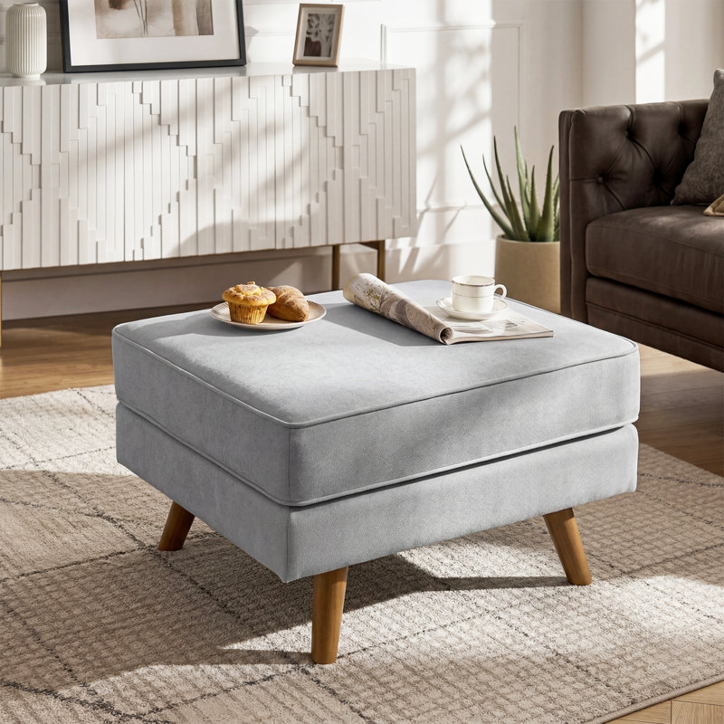 Repose-pieds rembourré de style Mid-Century de 29,7 po de large Havens, repose-pieds en similicuir avec pieds en bois massif, tabouret de table basse pour le salon, la chambre à coucher et le vestibule