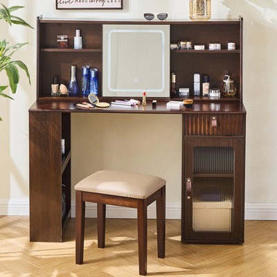 Coiffeuse élégante