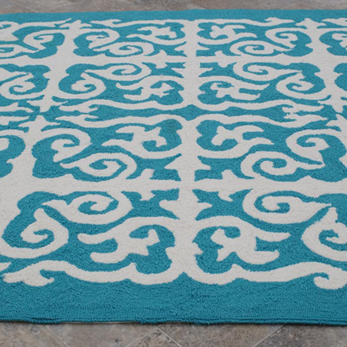 Rug, 8' x 10'