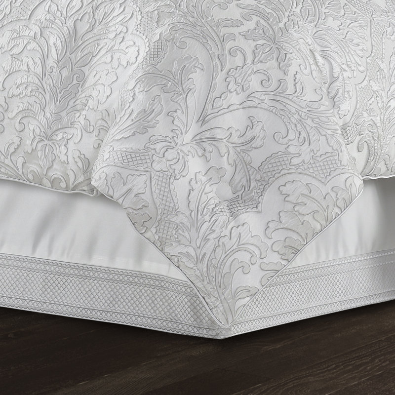 Brunello Queen 4Pc. Comforter Set, Queen Comforter + 3 Additional Pieces