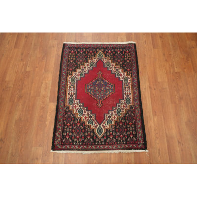 Vintage Geometric Design Traditional Rug with Bold Red Centerpiece 2x3