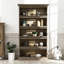 Image couleur solide + bois manufacturé + vitrines