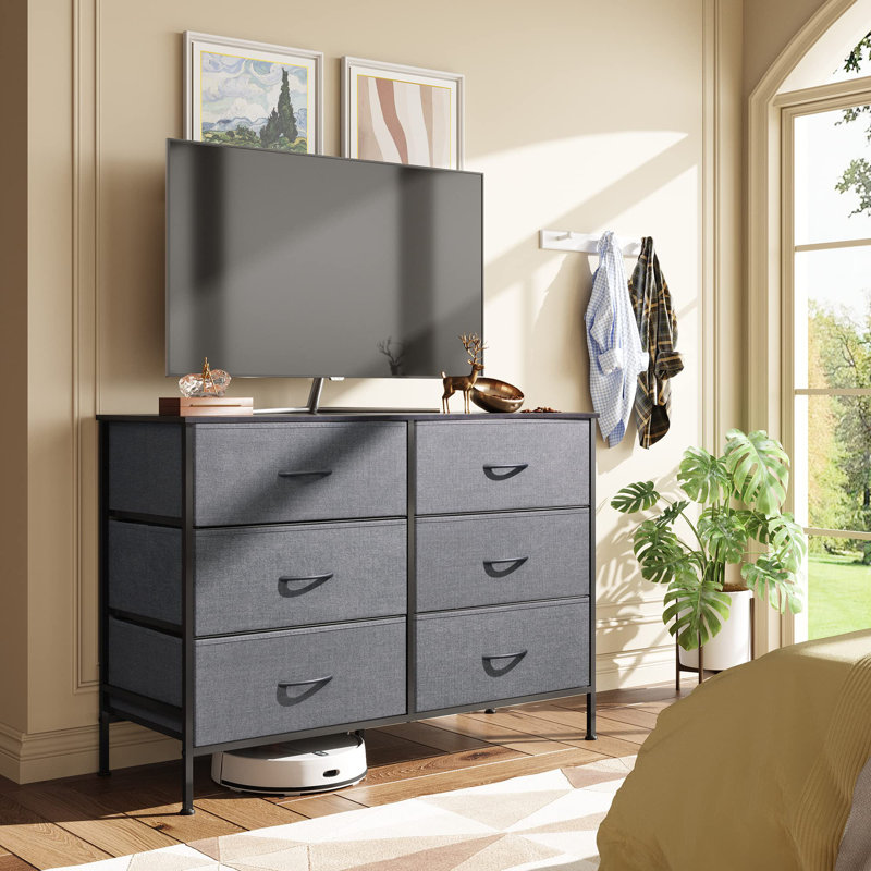 Commode Traniya, Gris