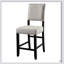 Chaises à hauteur de comptoir en tissu d'aspect lin beige rustique avec garniture cloutée et détails en bois vieilli