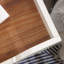 Table d'appoint, finition brune